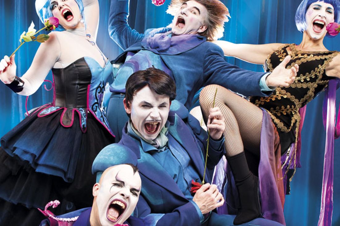 THE OPERA LOCOS THE OPERA LOCOS