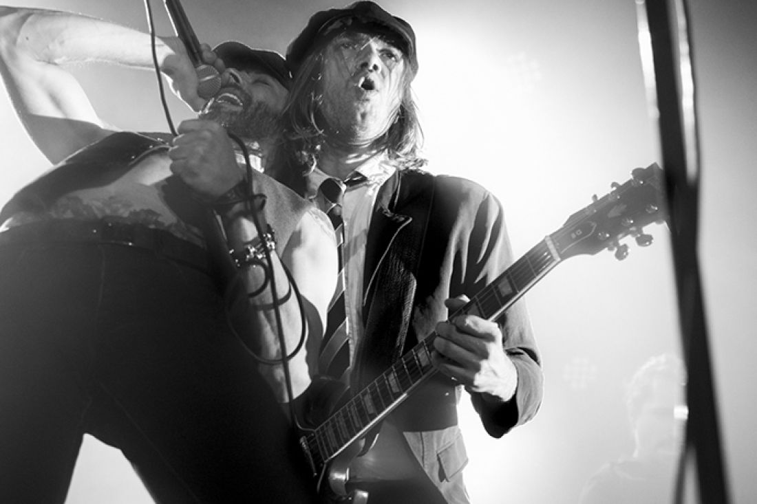 I LOVE ROCK AND ROLL I LOVE ROCK AND ROLL