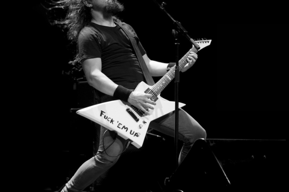 Rock en familia presenta: AC/DC vs METALLICA Rock en familia presenta: AC/DC vs METALLICA